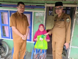 Sesuai Harapan Pj Bupati, Pasca Ikut Pesantren Kilat, Para Kepala OPD dan Pejabat Muaro Jambi Langsung Bantu Masyarakat Tak Mampu